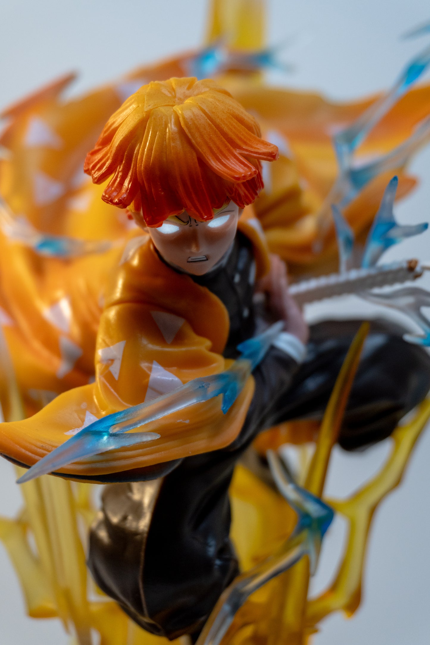 Zenitsu Agatsuma Lightning Effect Figure